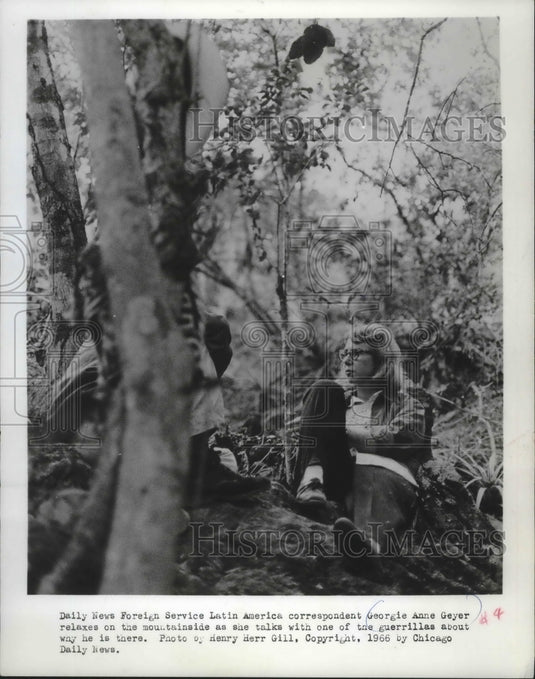 1966 Press Photo Foreign Service Latin America correspondent Georgie Anne Geyer - Historic Images