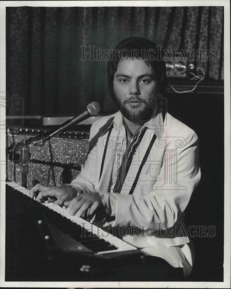1975, New Legion Rock Spectacular Member Tom Milkowski Plays Keyboard - Historic Images