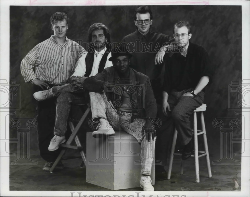 1990 Press Photo Members Of Group Oceans At Milwaukee Journal Rose Festival - Historic Images