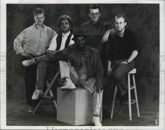 1990 Press Photo Members Of Group Oceans At Milwaukee Journal Rose Festival - Historic Images
