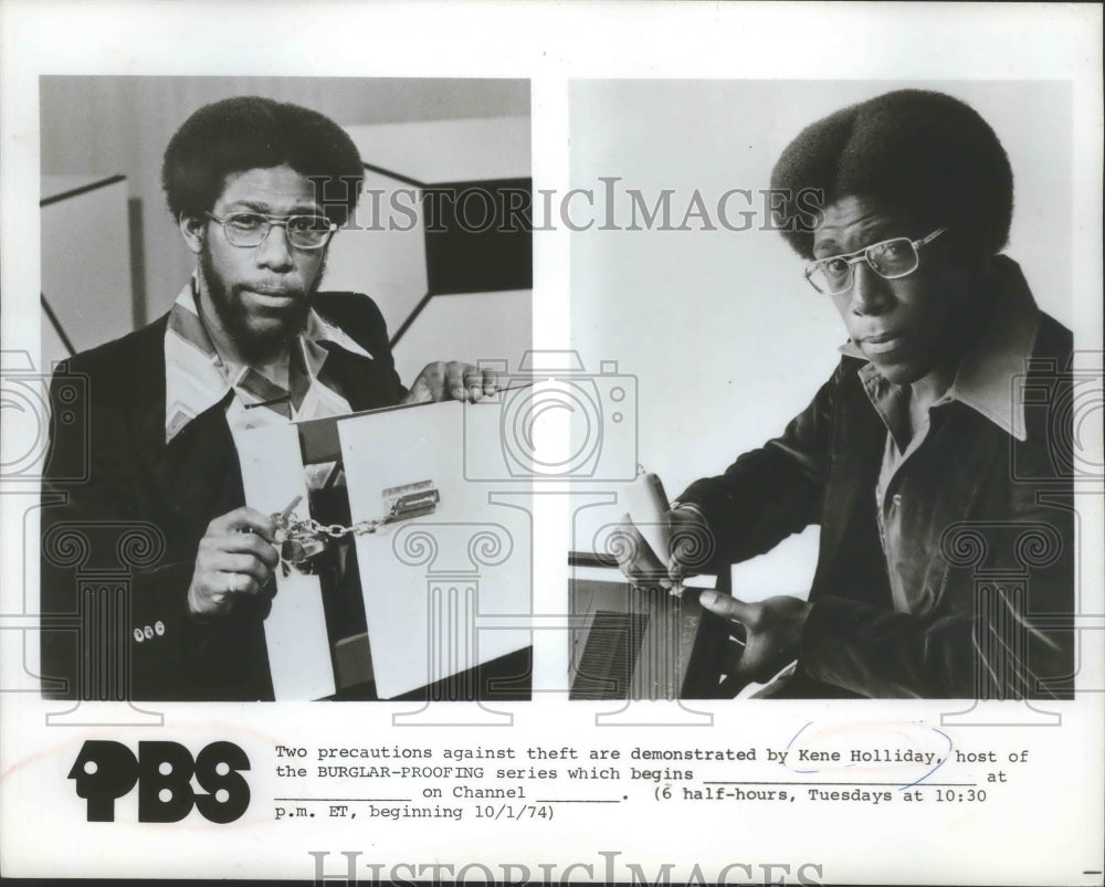 1974 Press Photo Kene Holliday, host of the Burglar-Proofing Series - Historic Images