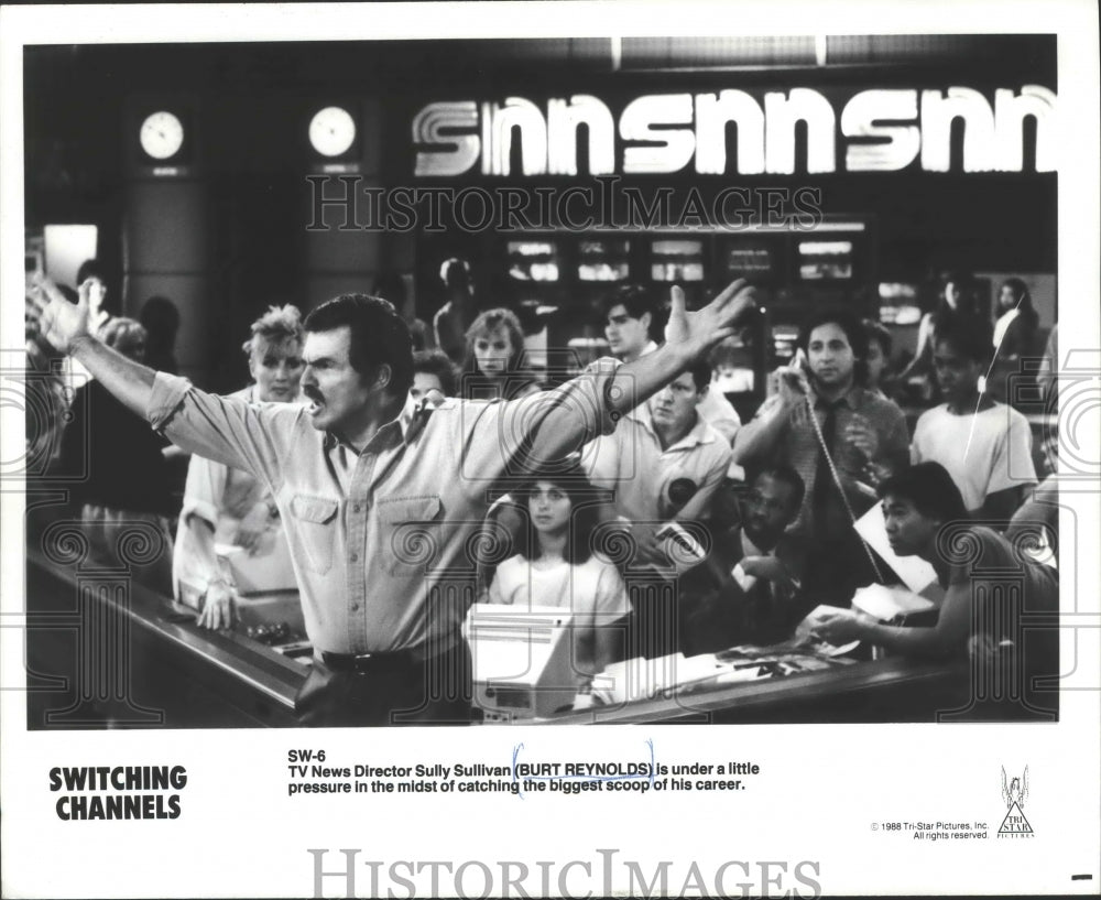 1988, Actor Burt Reynolds in "Switching Channels" Movie - mjp20381 - Historic Images