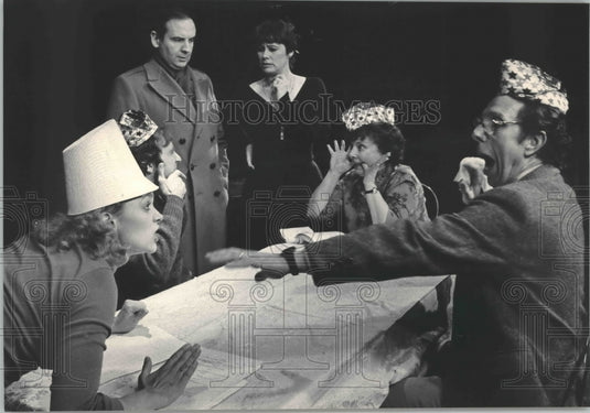 1984 Press Photo Actors of the Milwaukee Chamber Theater in "The Dining Room" - Historic Images