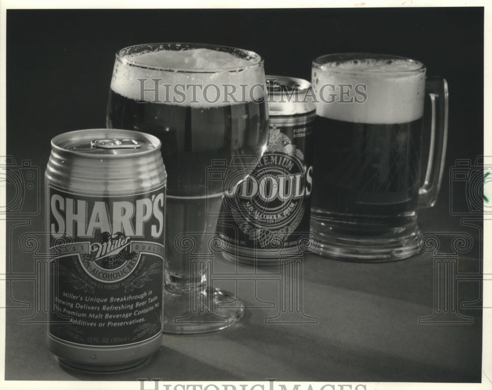 1990 Press Photo Sharp&#39;s and Doul&#39;s, Miller Brewing Company beverages, Milwaukee - Historic Images