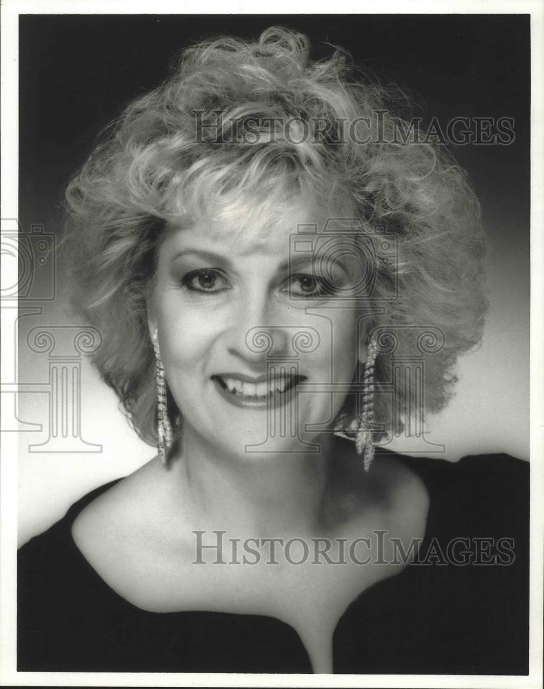 1992 Press Photo Soprano Debra Hogan - mjp20648 - Historic Images
