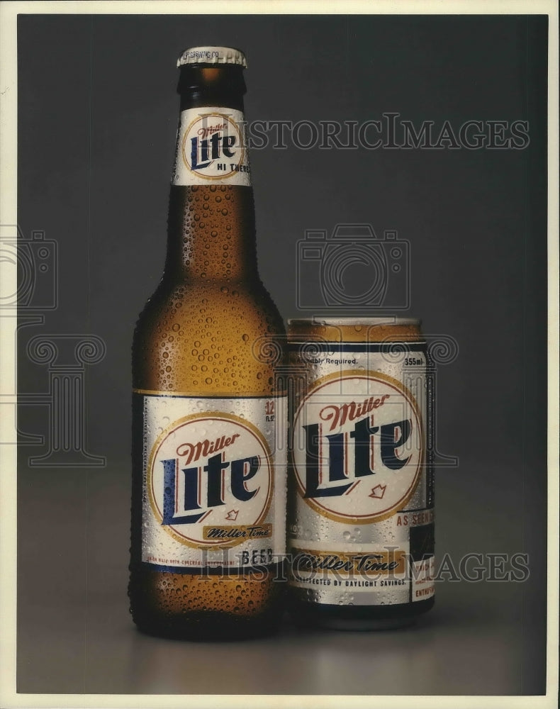 Press Photo Miller Lite - bottles and cans, Milwaukee, Wisconsin - Historic Images