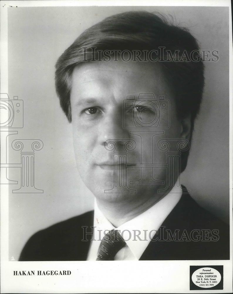 1990, Hakan Hagegard,swedish baritone to perform in Milwaukee - Historic Images