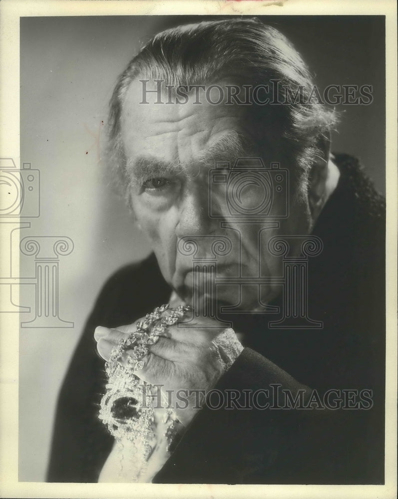 1975 Press Photo Oscar Homolka plays Dutch diamond cutter in movie on CBS- Historic Images