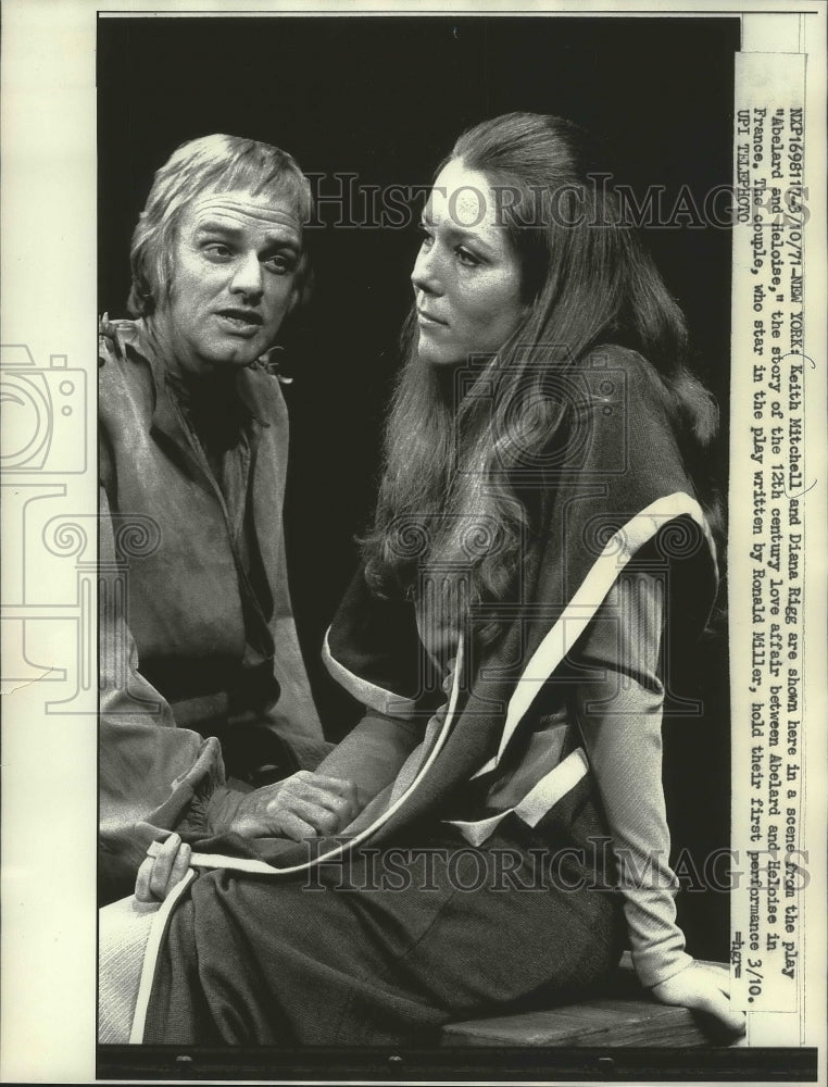 1971 Press Photo Keith Mitchell and Diana Rigg act in