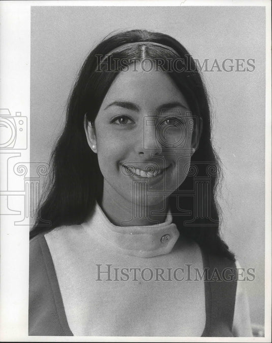 1969, Jane Hollander, Wisconsin Humane society educational director - Historic Images