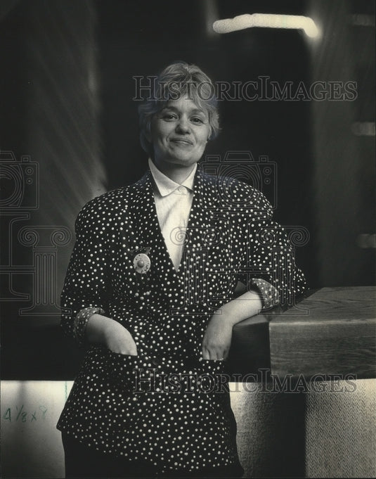 1985 Press Photo Nicole Hollander, writer of comic strip "Sylvia". - mjp20981-Historic Images