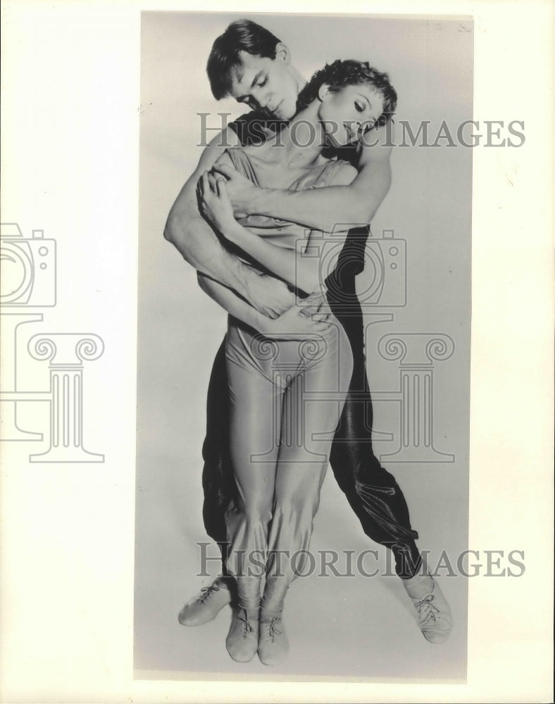 1984 Press Photo Paula Young, Rick Hilsabeck of Hubbard Street Dance Company-Historic Images