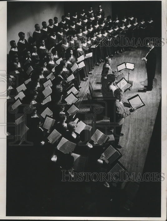 1966, Milwaukee A Cappella Choristers at Shorewood high school - Historic Images
