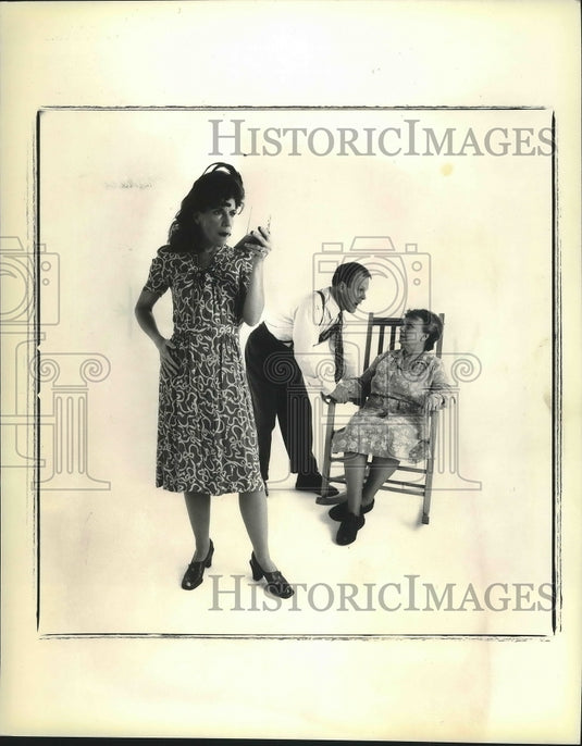 1996 Press Photo Cast of Milwaukee Chamber Theatre's "The Trip to Bountiful" - Historic Images