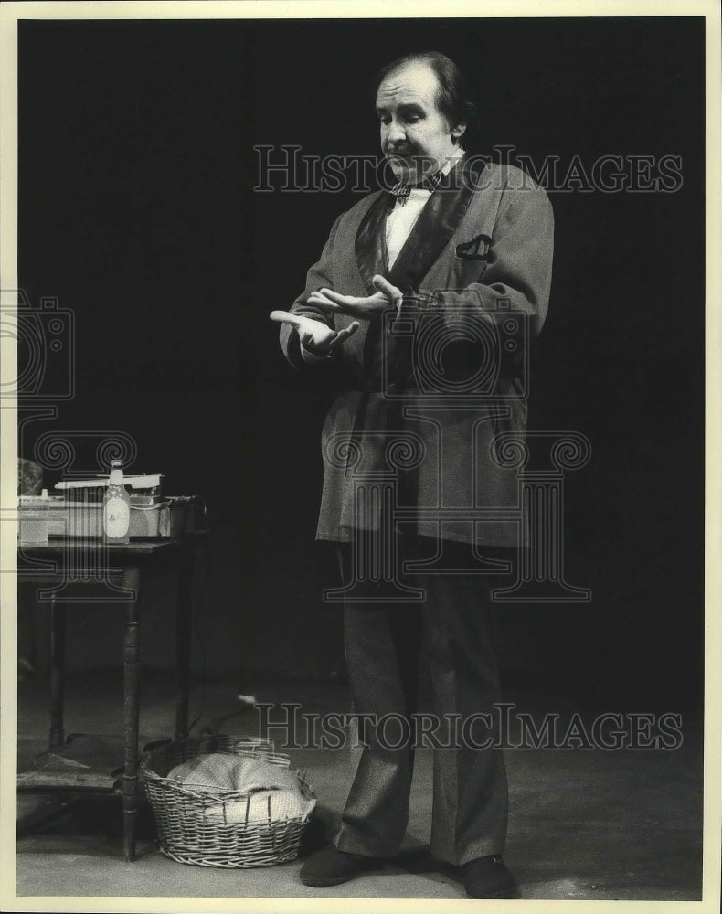 1988 Press Photo Montgomery Davis in Faith Healer at Milwaukee Chamber Theatre- Historic Images