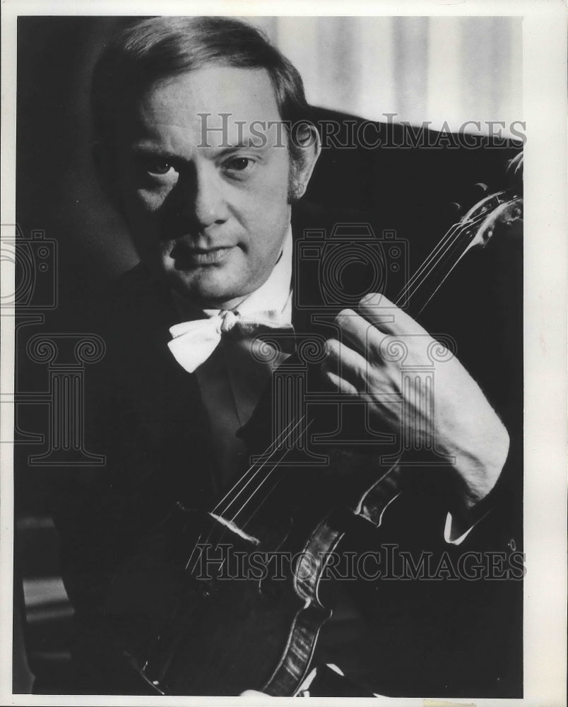 1973 Sidney Harth, Internationally Acclaimed Violinist - Historic Images