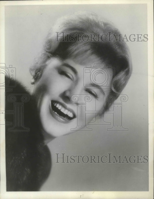 1961, Hildegarde at General Federation of Women's Clubs, Milwaukee - Historic Images