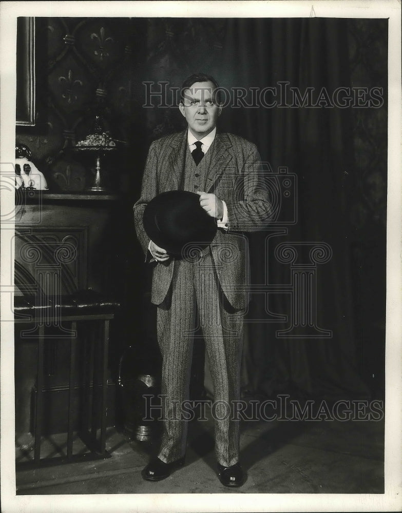 1948, Thomas Mitchell stars in An Inspector Calls. - Historic Images