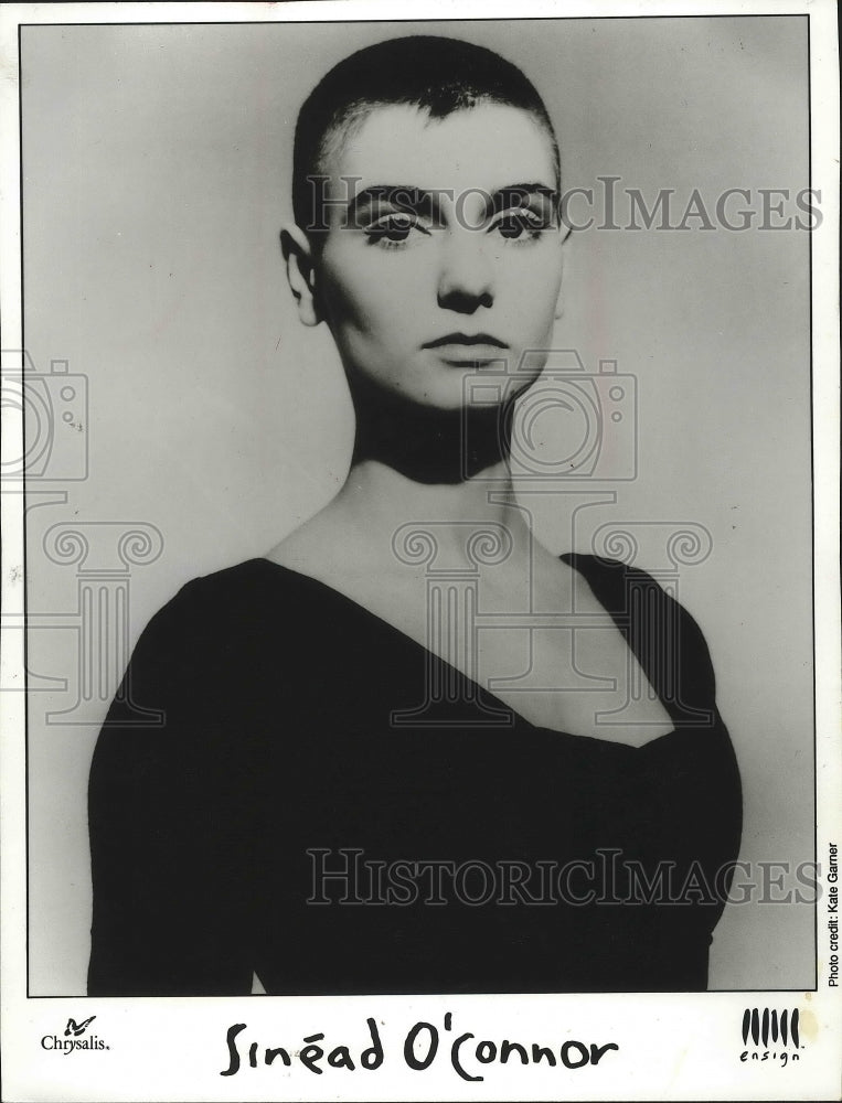 1990 Press Photo Sinead O&#39;Connor, Irish Pop singer - mjp21261 - Historic Images