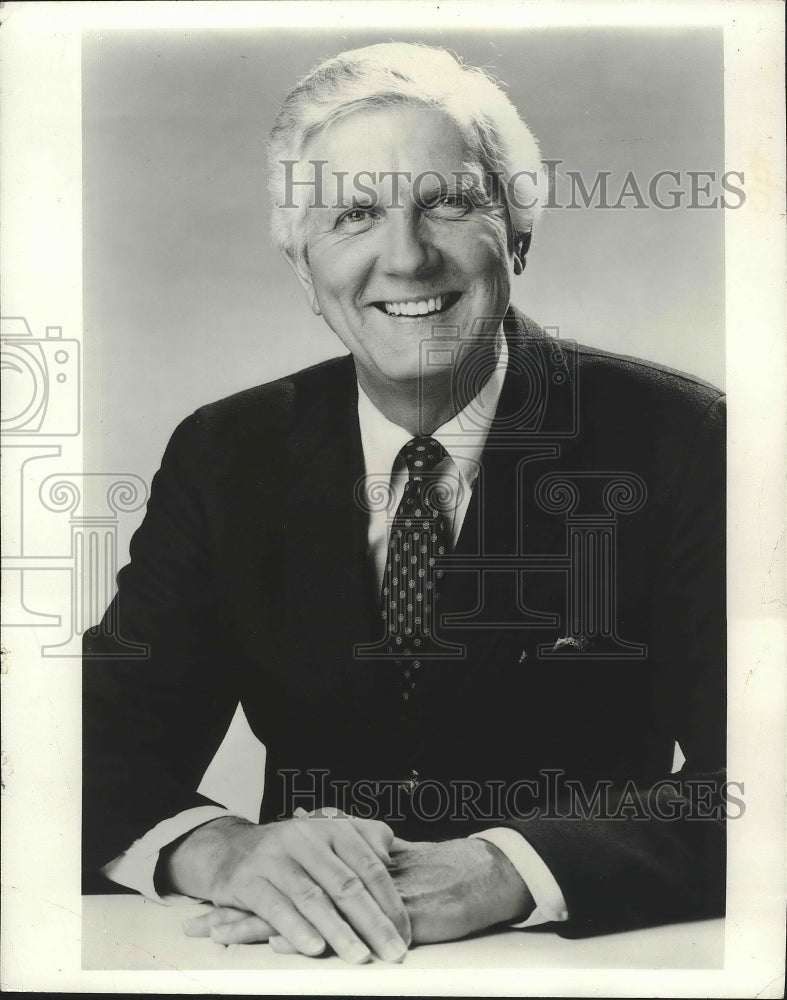 1985 Press Photo WTMJ Radio's Gordon Hinkley - mjp21327 - Historic Images