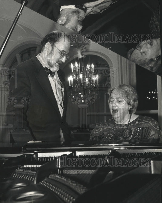 1993 Press Photo Margaret Hawkins of the Milwaukee Symphony Orchestra Chorus - Historic Images