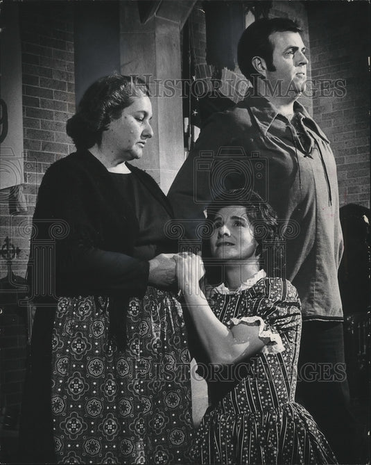 1973, Actors Of Milwaukee Opera Company In 'Cavalleria Rusticana' - Historic Images