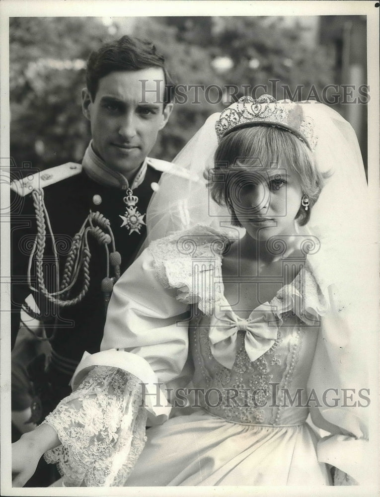 1982 Press Photo Catherine Oxenberg in THE ROYAL ROMANCE OF CHARLES AND DIANA-Historic Images