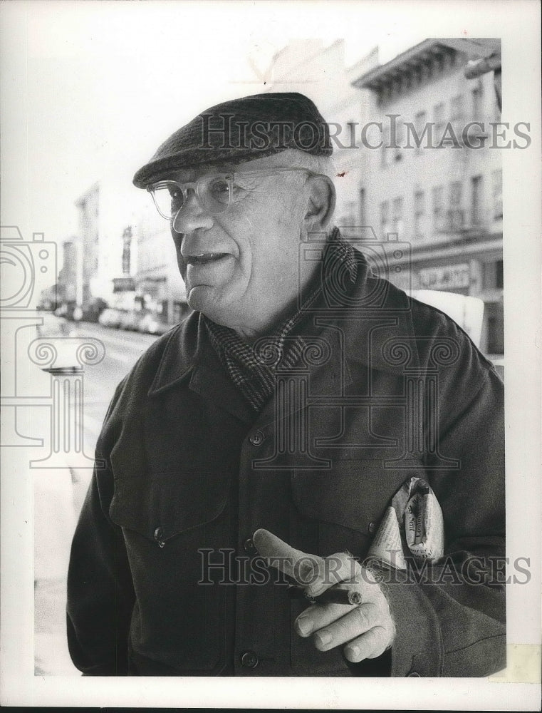 1969, Author Eric Hoffer stars in a CBS show - Historic Images