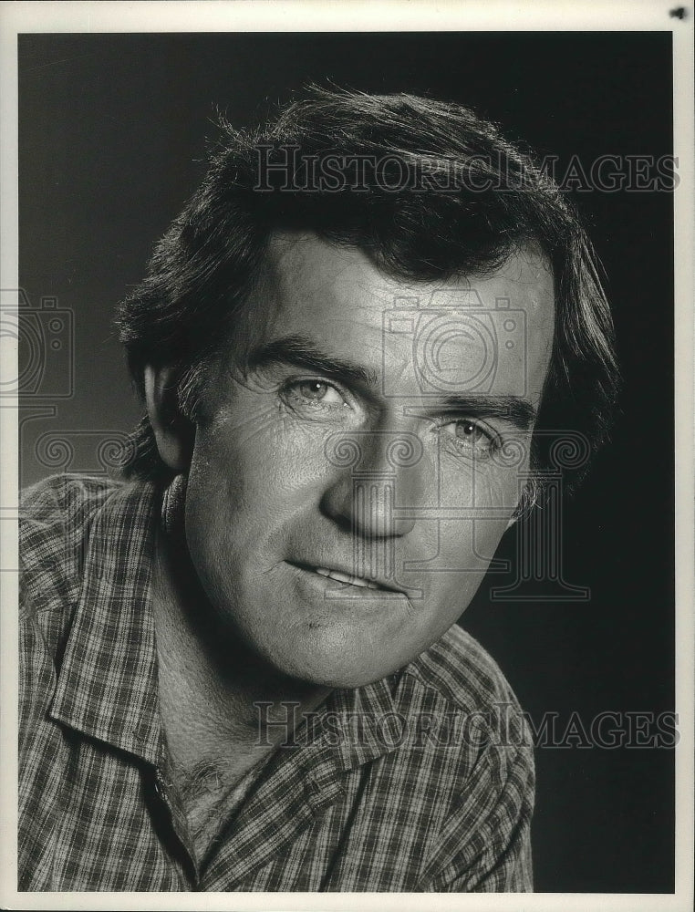 1980 Press Photo Robert Hogan stars in CBS&#39;s Secrets of Midland Heights-Historic Images