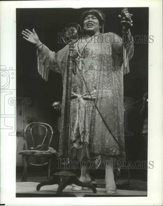 1984 Press Photo Theresa Merritt, as Ma, singing in Ma Rainey's Black Bottom-Historic Images