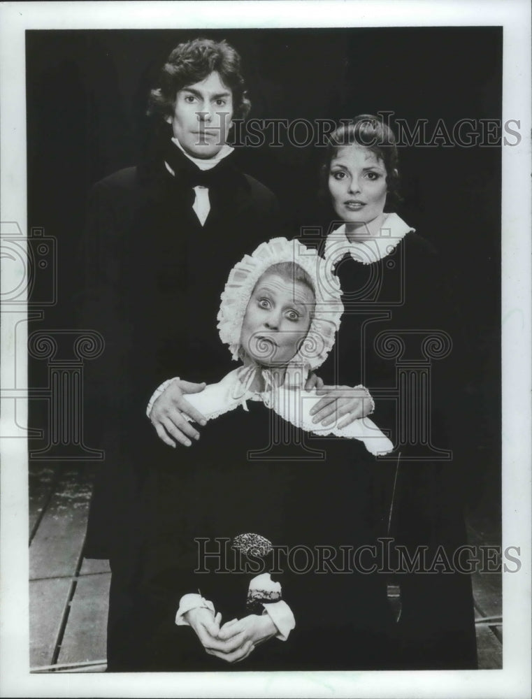 1982, Actor David Purdham, Sara Woods, and Maggie Thatcher - Historic Images