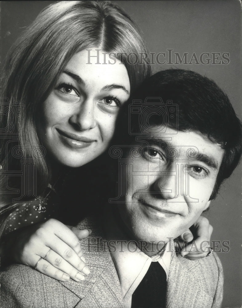 Press Photo Ilene Graft and Ted Pugh, in musical Promises, Promises - Historic Images