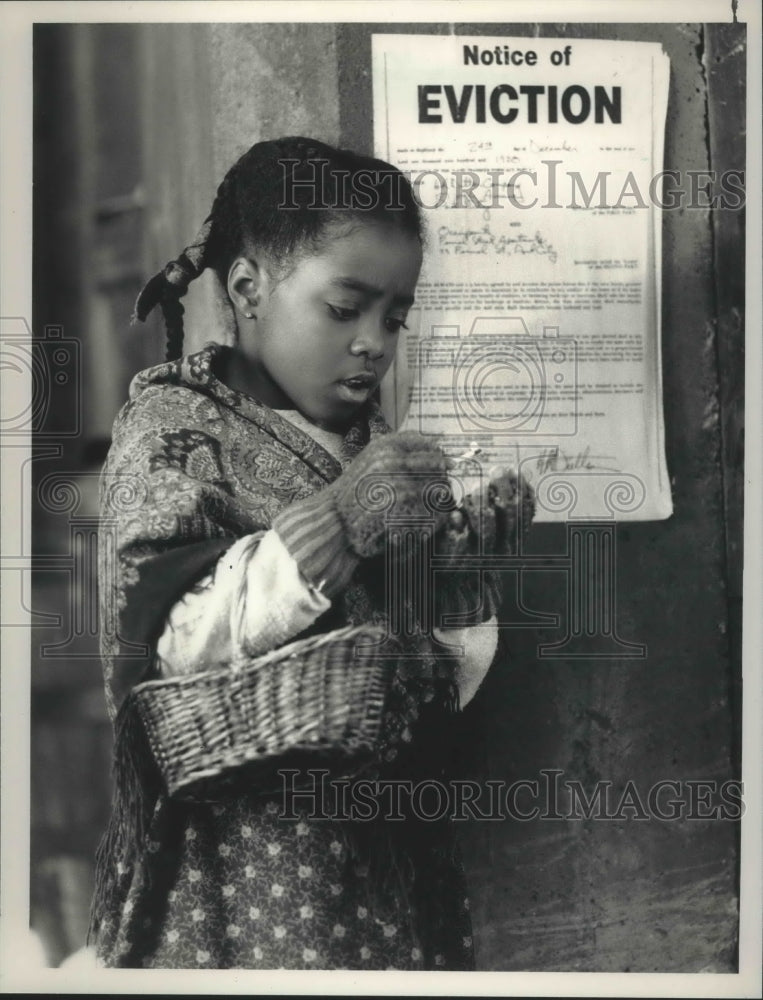 1987, Keshia Knight Pulliam, as orphan in The Little Match Girl - Historic Images