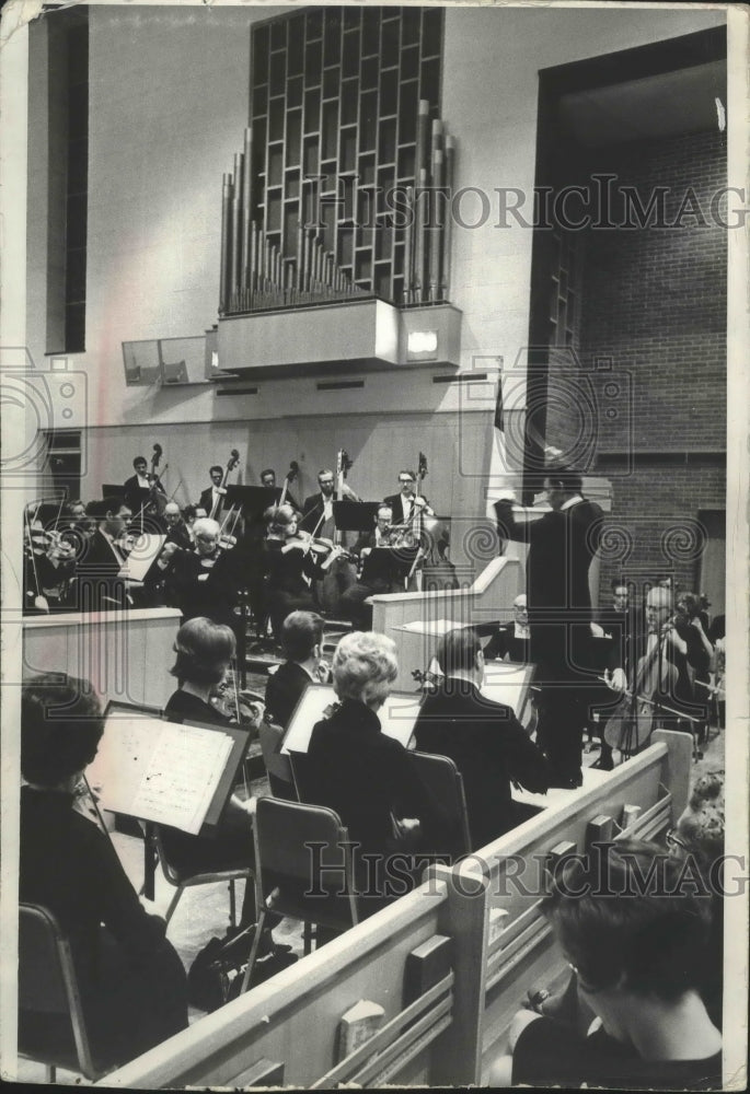 1969, Kenneth Schermerhorn conducting the Milwaukee orchestra - Historic Images