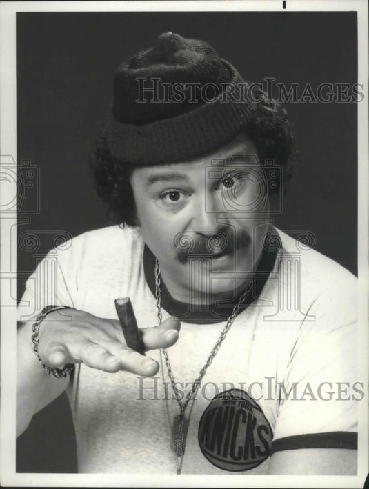 1976, Art Merano stars as con-artist on "Movin' On" - mjp22179 - Historic Images