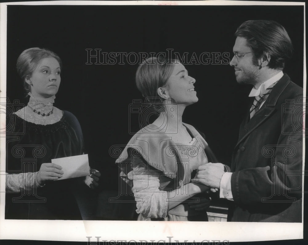 1967 Press Photo Milwaukee-Actors Erika Slezak, Janet Kapral and Gregory Abels.- Historic Images