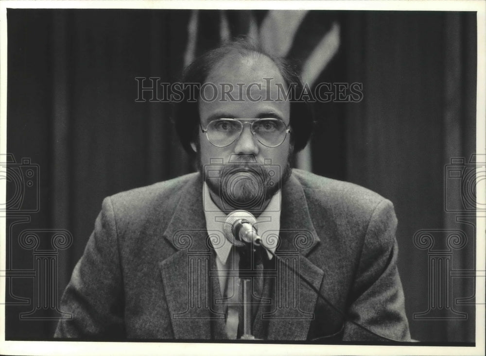 1985 Press Photo Psychiatrist Thomas Radecki - mjp22387 - Historic Images