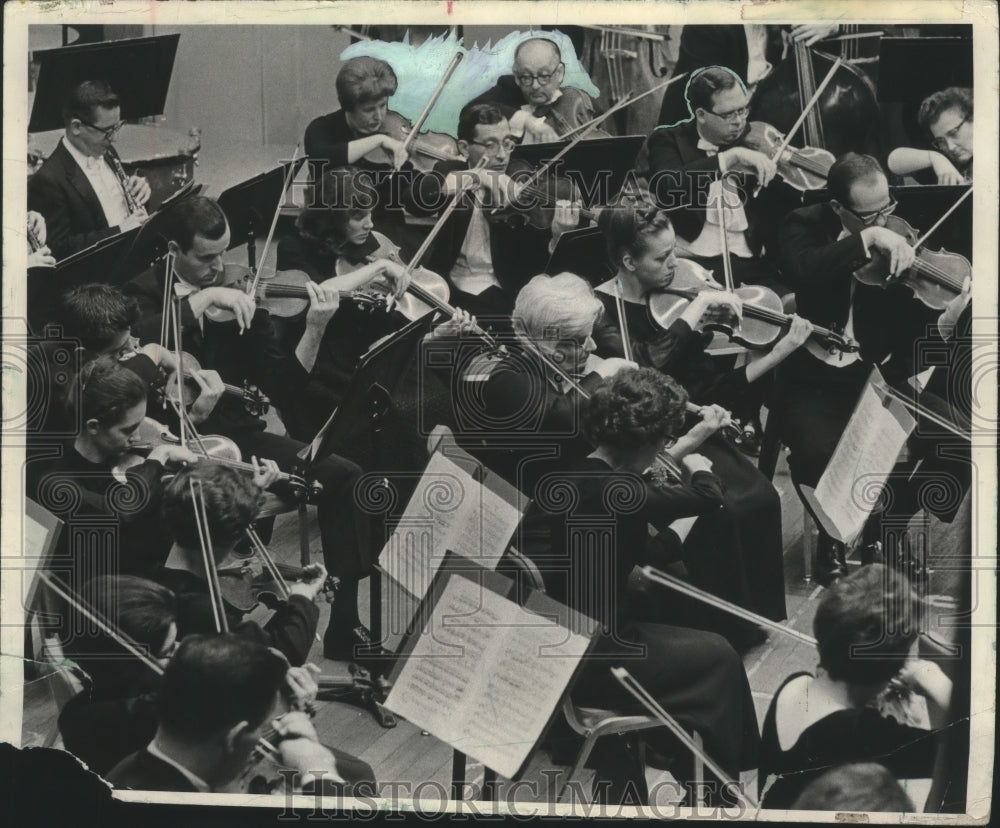 1965 Press Photo Milwaukee Symphony Orchestra Performing Otto Luening Work - Historic Images