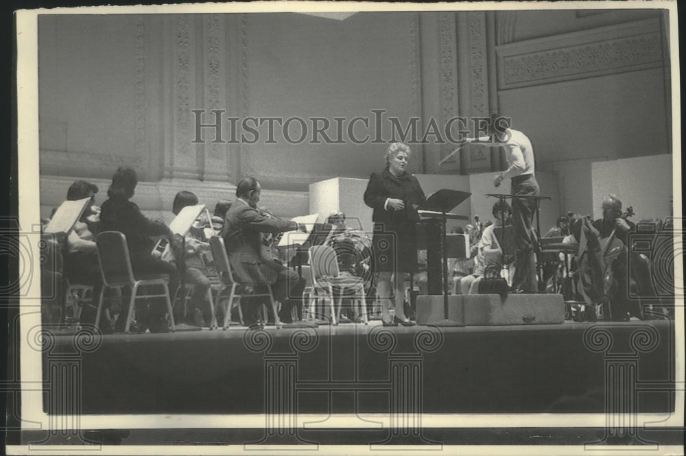 1972, Milwaukee Symphony Orchestra Rehearsal - Historic Images