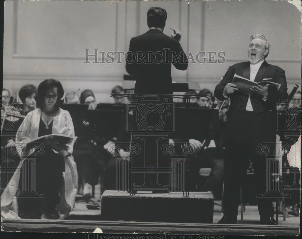 1967, Milwaukee Symphony Orchestra Performance at Pabst Theater - Historic Images