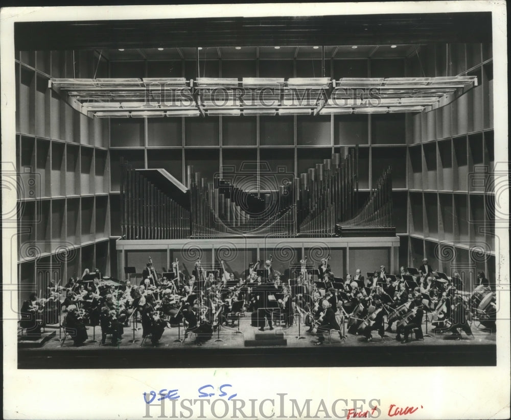 1982 Press Photo Milwaukee Symphony Orchestra, 25 and Counting - mjp22551 - Historic Images