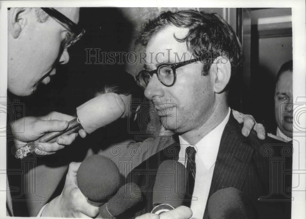 1968, Marcus Raskin acquitted in anti-draft conspiracy in Boston. - Historic Images