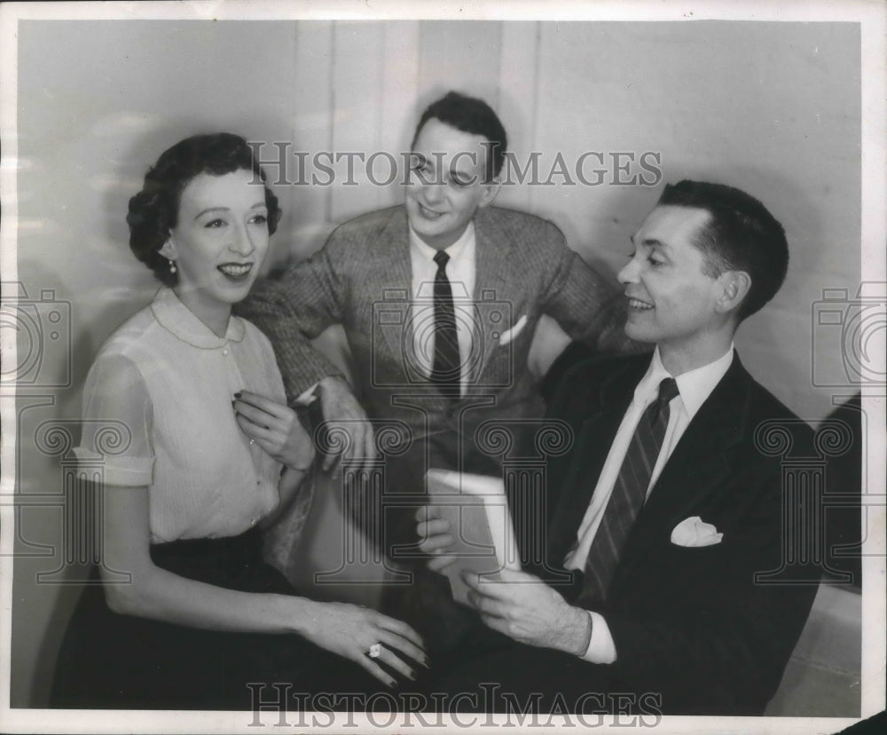 1954 Press Photo Sybil Trubin, Robert Merriman, Warren Enters, actors, Wisconsin - Historic Images