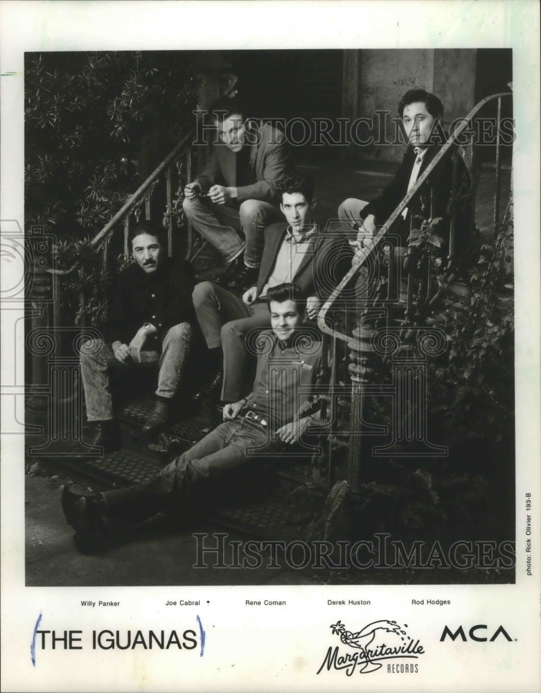 1994 Press Photo Musicians, The Iguanas, sitting on porch steps - mjp22755 - Historic Images