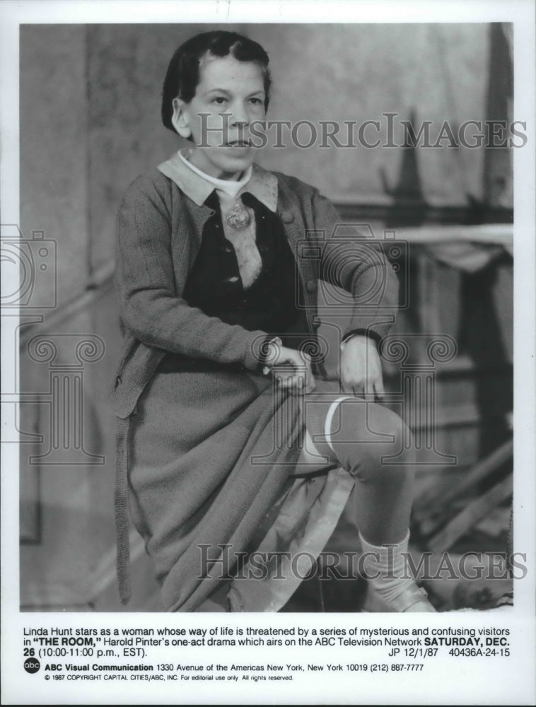 1987 Press Photo Linda Hunt stars in "The Room" on ABC TV network - mjp22774-Historic Images