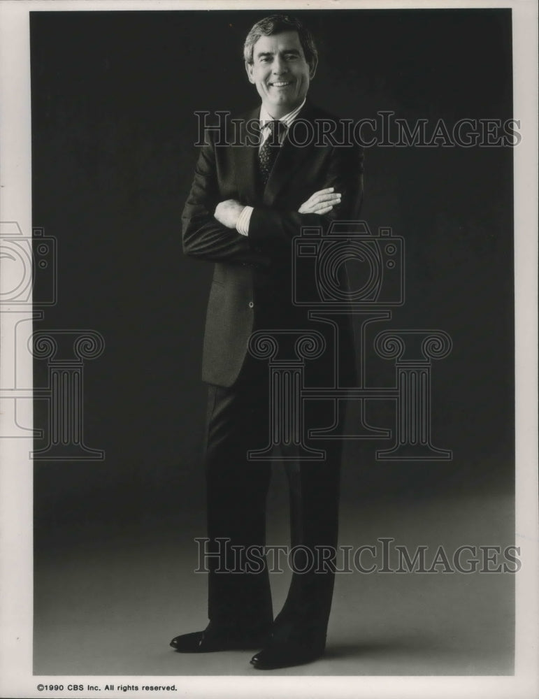 1992 Press Photo Dan Rather: Quit vacation early for Hurricane Andrew - Historic Images