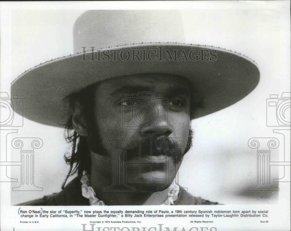 1975, Ron O'Neal stars in "The Master Gunfighter" - Historic Images