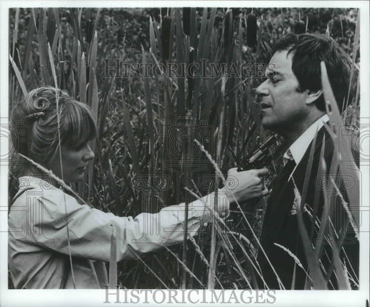 1979 Press Photo Actress Mary Beth Hurt With Co-Star In 'The Five Forty-Eight'-Historic Images