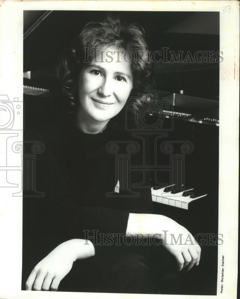 1991, Pianist Ursula Oppens - mjp23035 - Historic Images