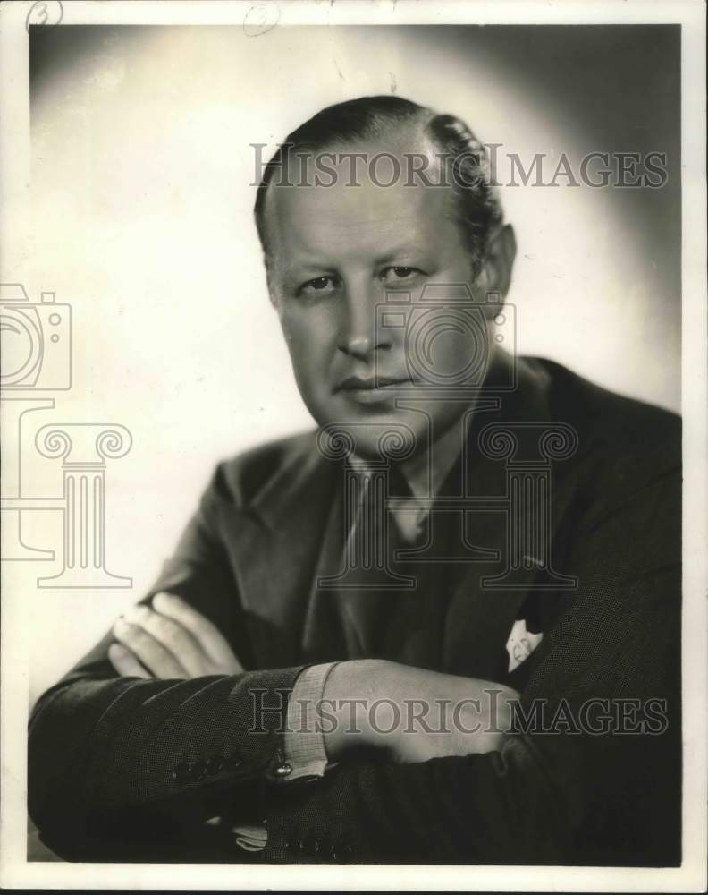 1941, Eugene Goossens from Cincinnati orchestra - mjp23105 - Historic Images